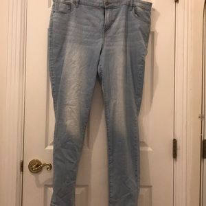 Old Navy super skinny vintage wash.